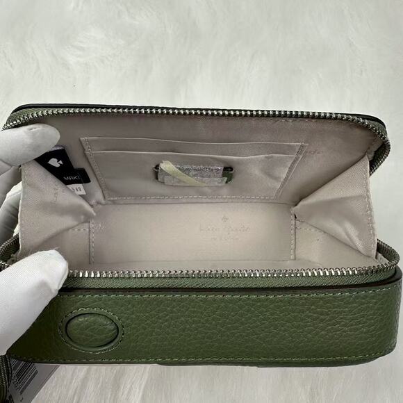 Kate Spade New York Picture This 3D Camera Wristlet In Cedar Stand KL917 NWT - Picture 6 of 10